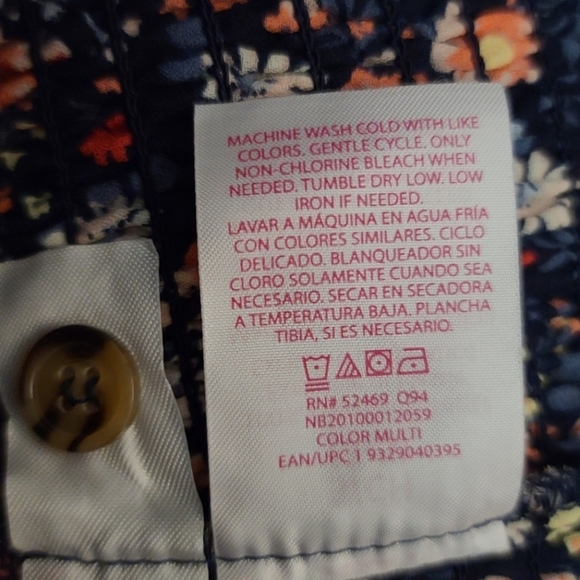 No Bounderies Off Shoulder Long Sleeve Smocked Sheer FloralCrop Top Blouse Small - Picture 6 of 6